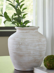 Meadie Vase - Luxe Home Furnishings (Jersey City, NJ)