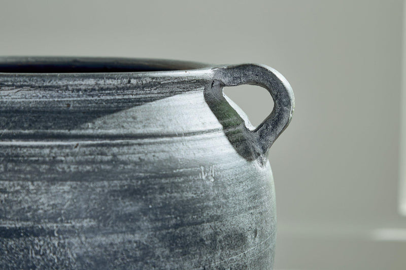 Meadie Vase - Luxe Home Furnishings (Jersey City, NJ)