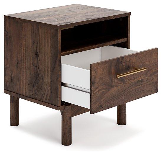 Calverson Nightstand - Luxe Home Furnishings (Jersey City, NJ)