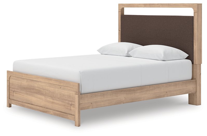 Kinlanni Upholstered Bed - Luxe Home Furnishings (Jersey City, NJ)