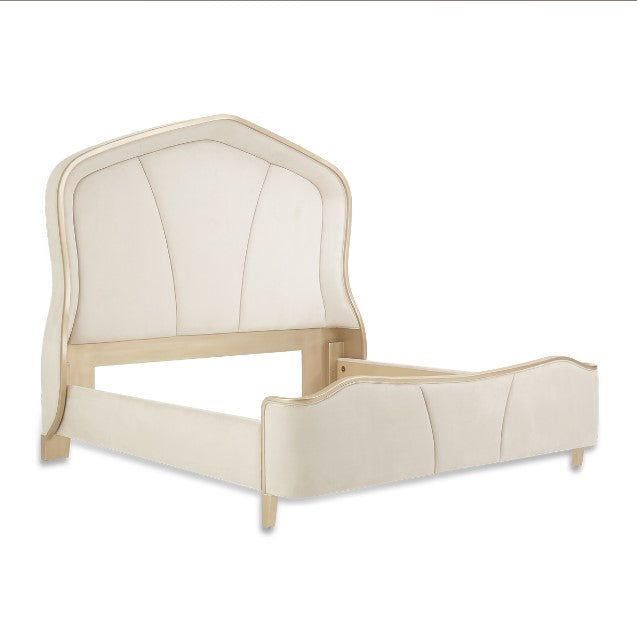 AICO Malibu Crest King Curved Poster Bed in Chardonnay