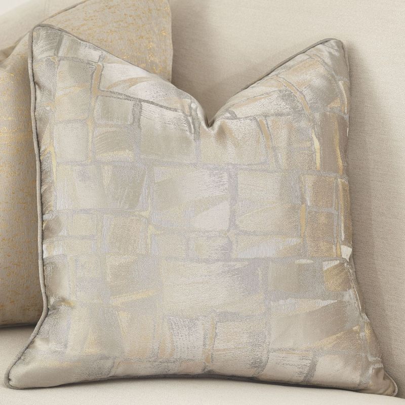 AICO La Rachelle Sofa ICICLE in Medium Champagne
