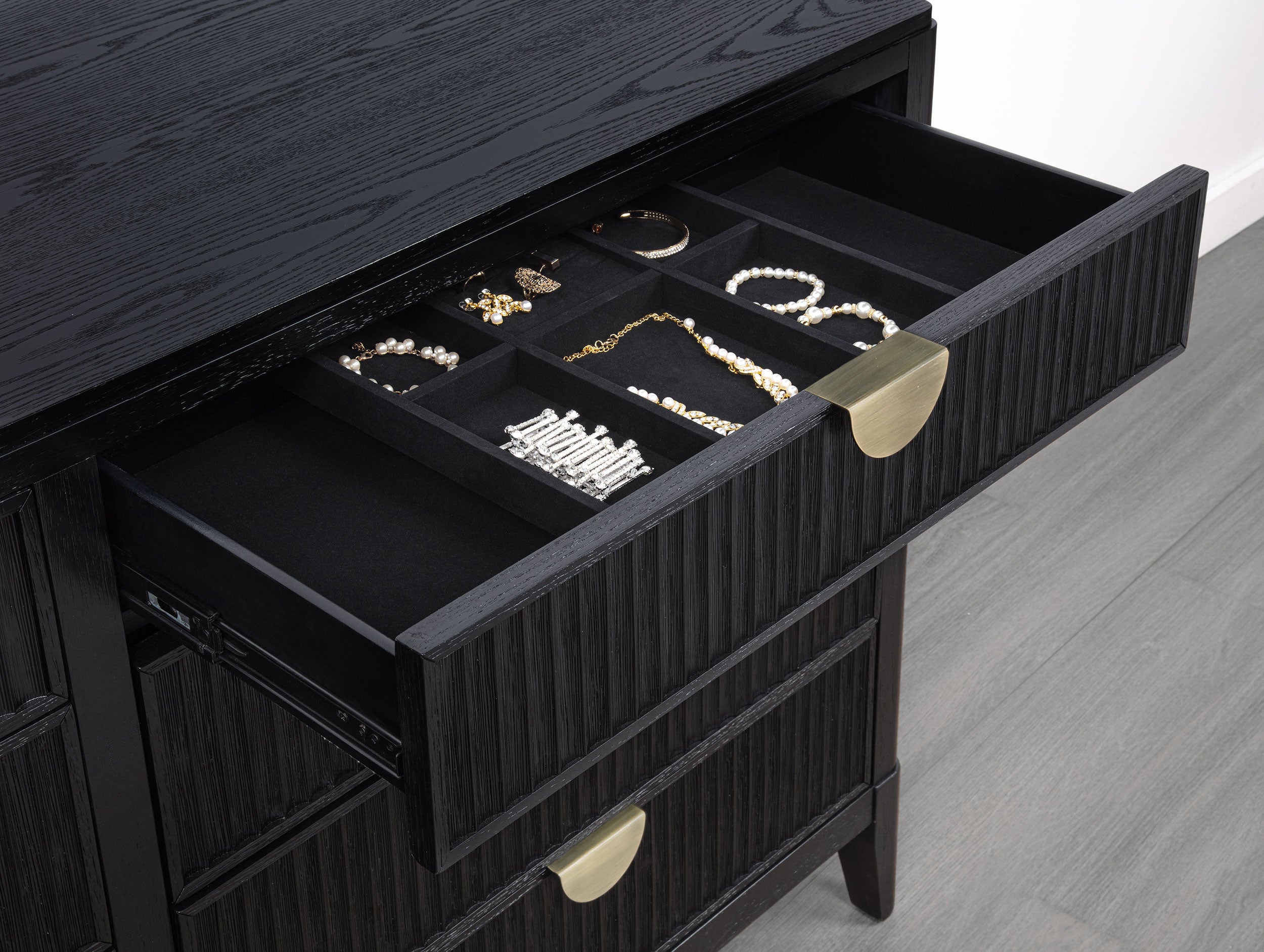 Brookmead Dresser - Luxe Home Furnishings (Jersey City, NJ)