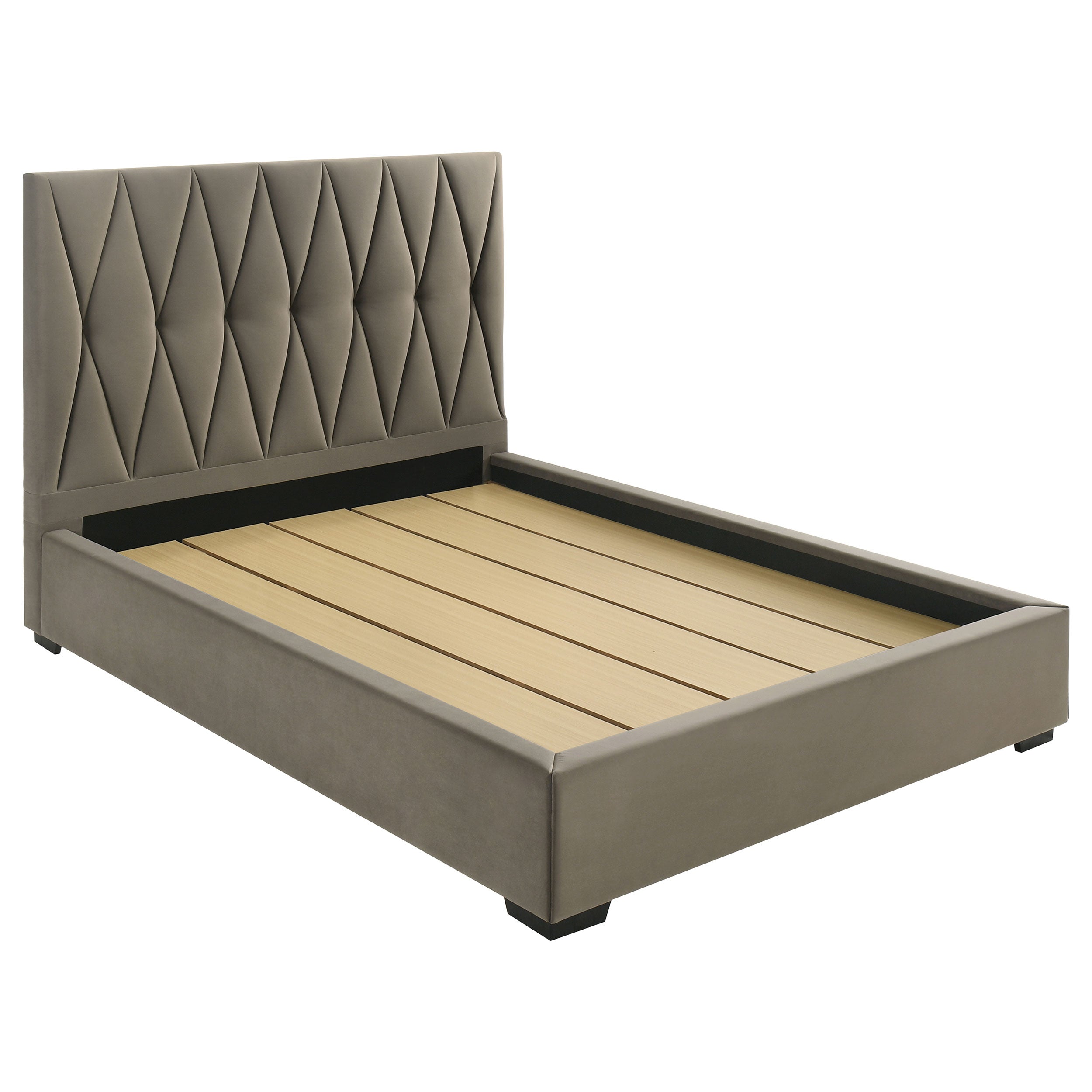 Delsea Panel Platform Bed - Luxe Home Furnishings (Jersey City, NJ)