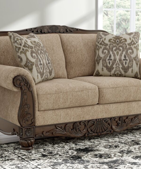 Chelsworth Loveseat