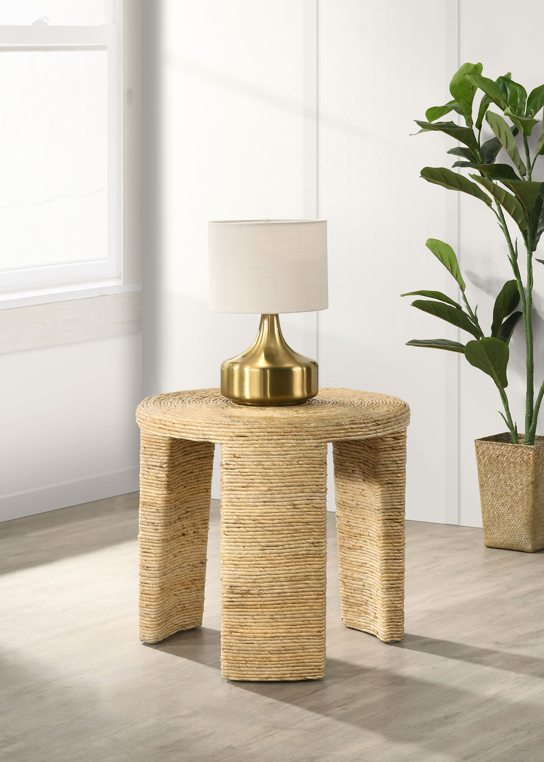Artina End Table - Luxe Home Furnishings (Jersey City, NJ)