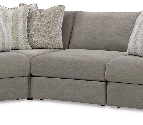 Avaliyah Sectional image