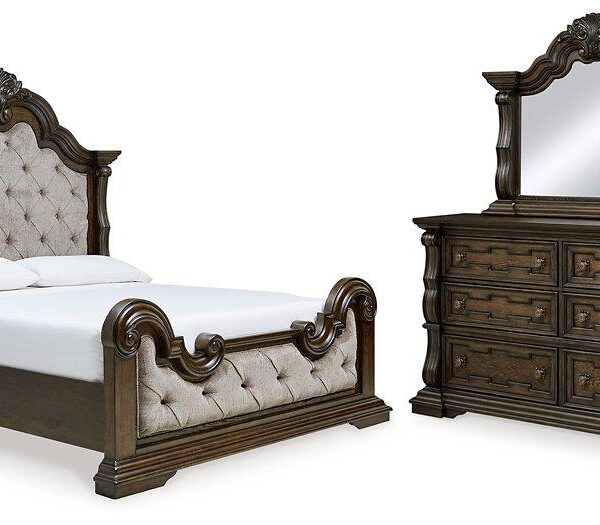 Maylee Bedroom Set