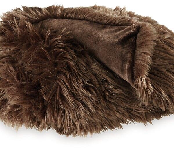 Bellethrone Throw (Set of 3) image