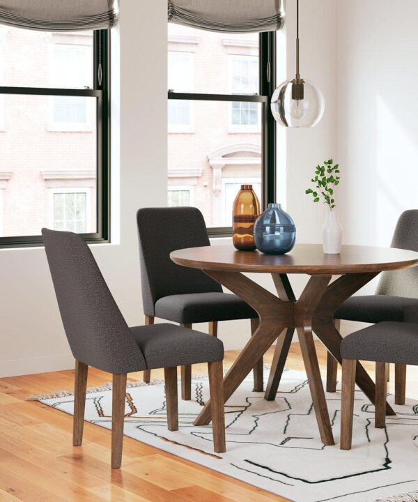 Lyncott Dining Room Set