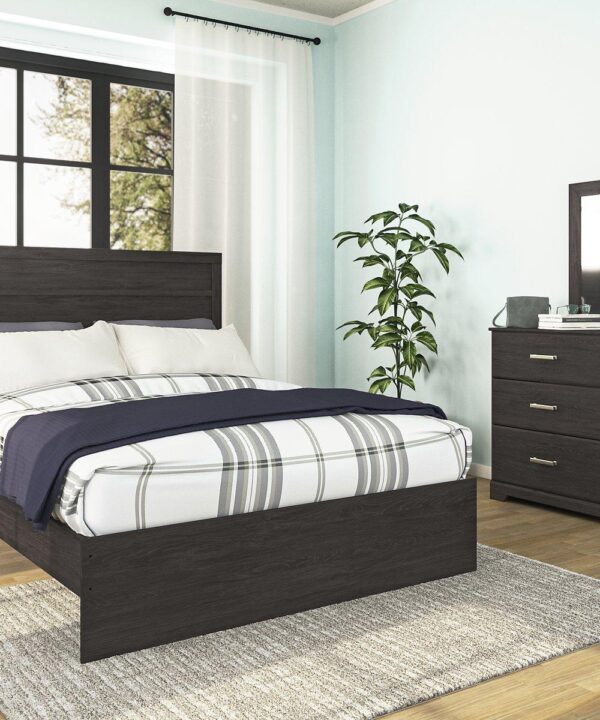 Belachime Nightstand