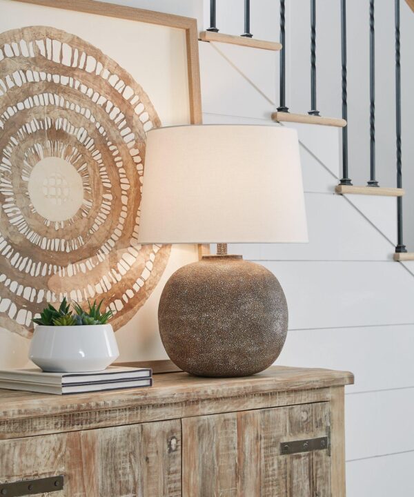 Neavesboro Lamp Set