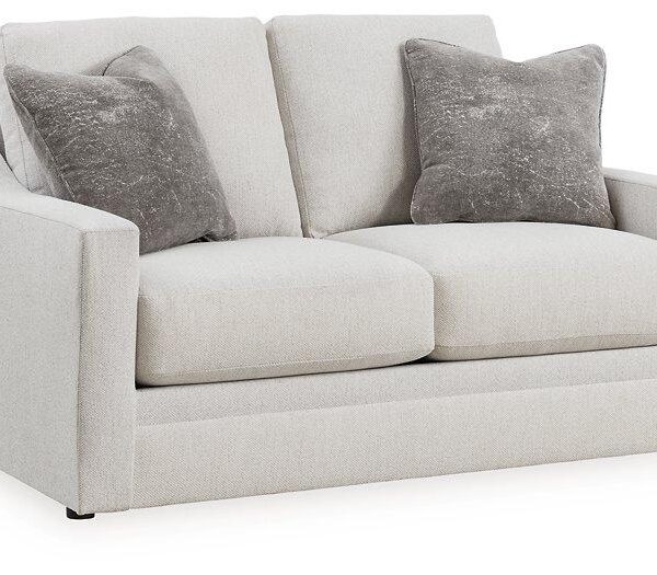 Maitelynn Loveseat image