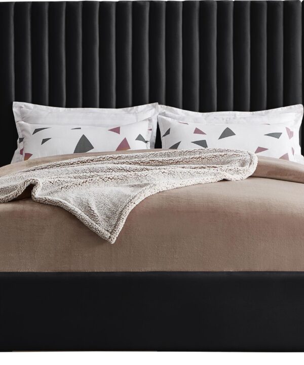 Cleo Black Velvet King Bed (3 Boxes)