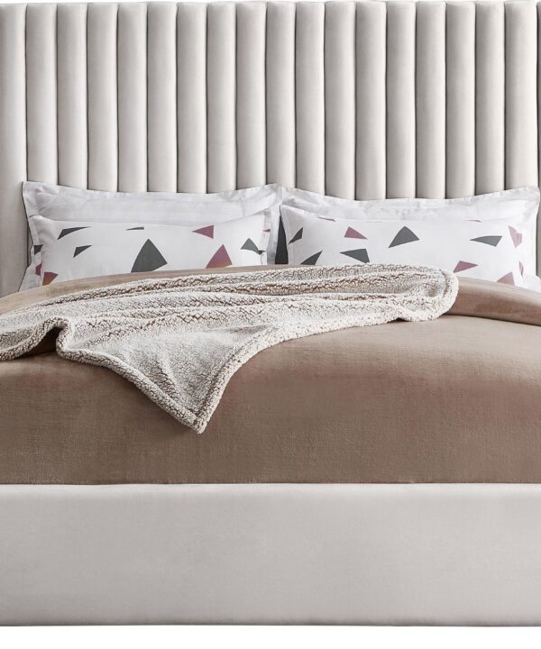 Cleo Cream Velvet Queen Bed (3 Boxes)