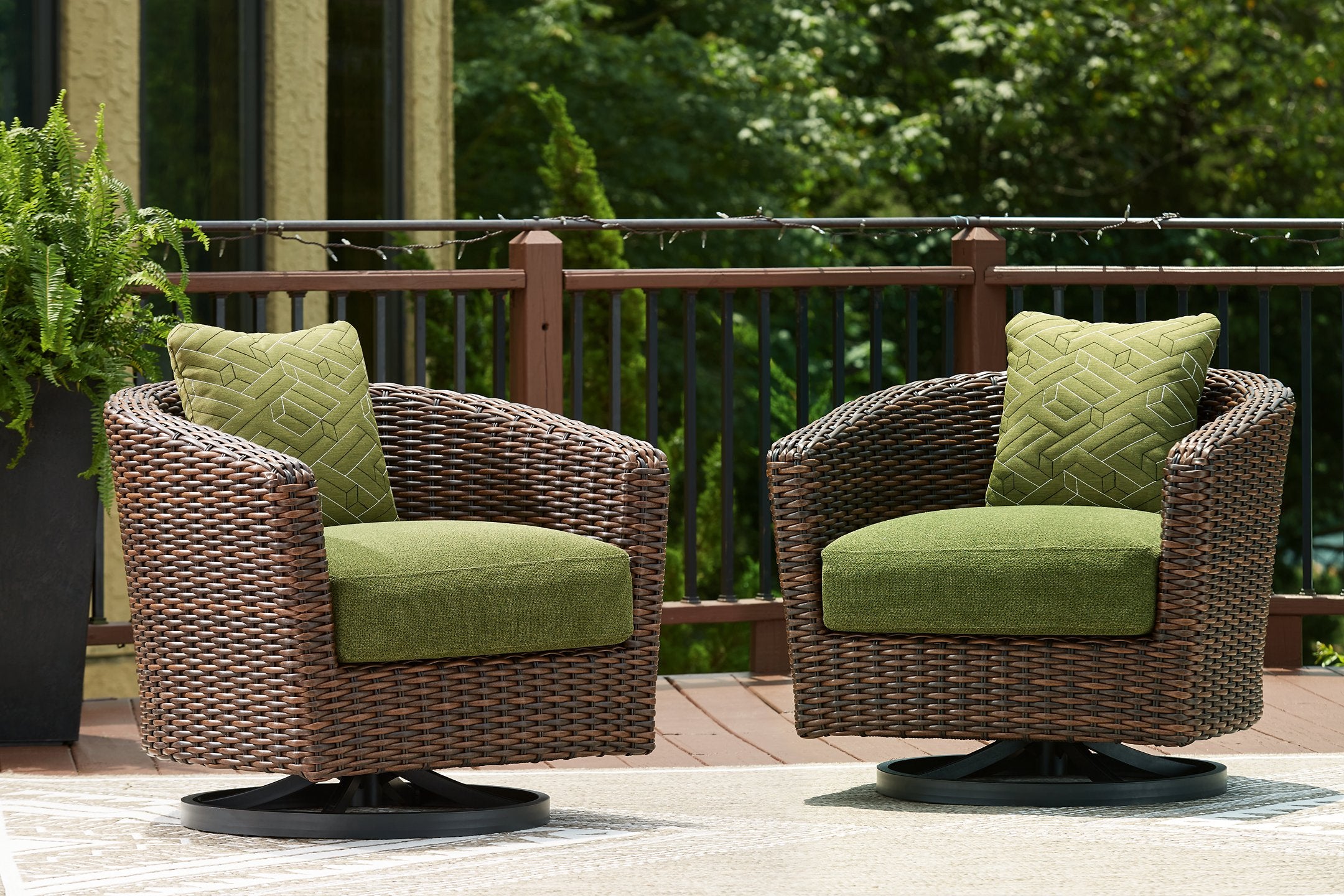 Horizon Hall Outdoor Swivel Lounge Chair with Cushion - Image 2