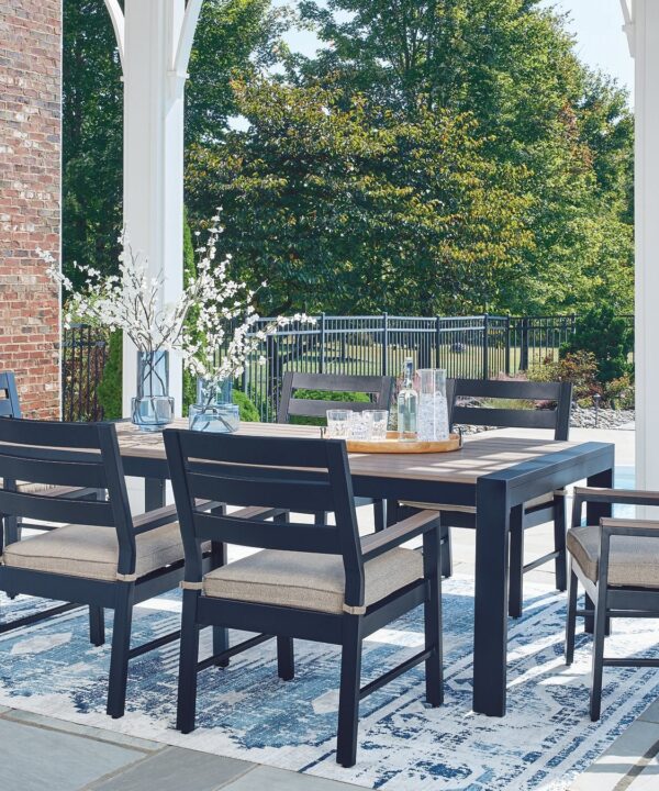 East Beach Outdoor Dining Set