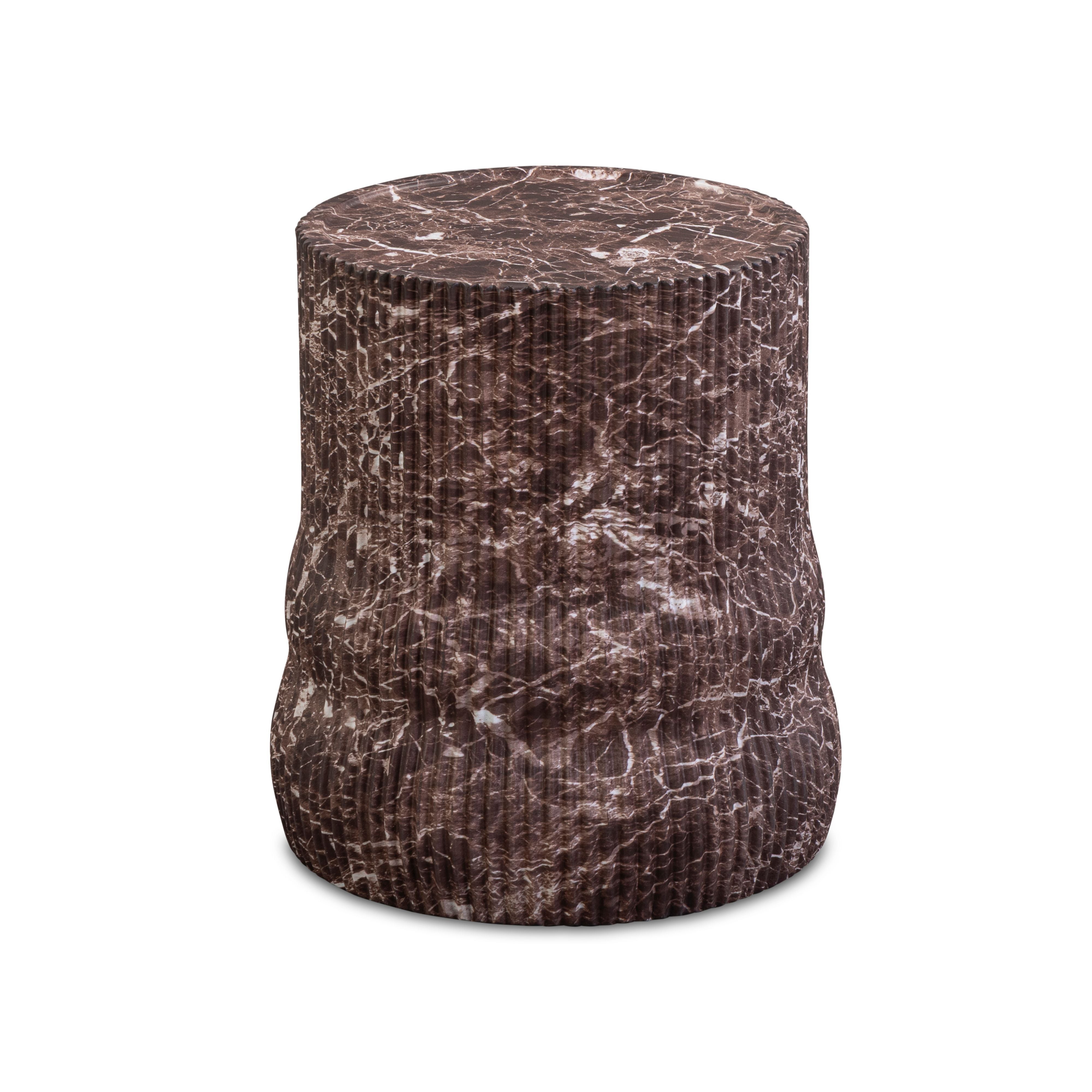 Cilla Red Faux Levanto Marble Indoor/Outdoor Concrete Side Table - Luxe Home Furnishings (Jersey City, NJ)