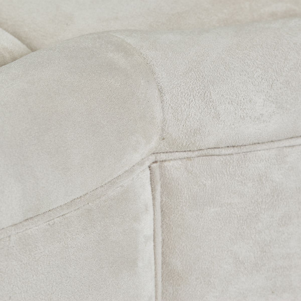 AICO Malibu Crest Cocktail Ottoman in Chardonnay - Luxe Home Furnishings (Jersey City, NJ)