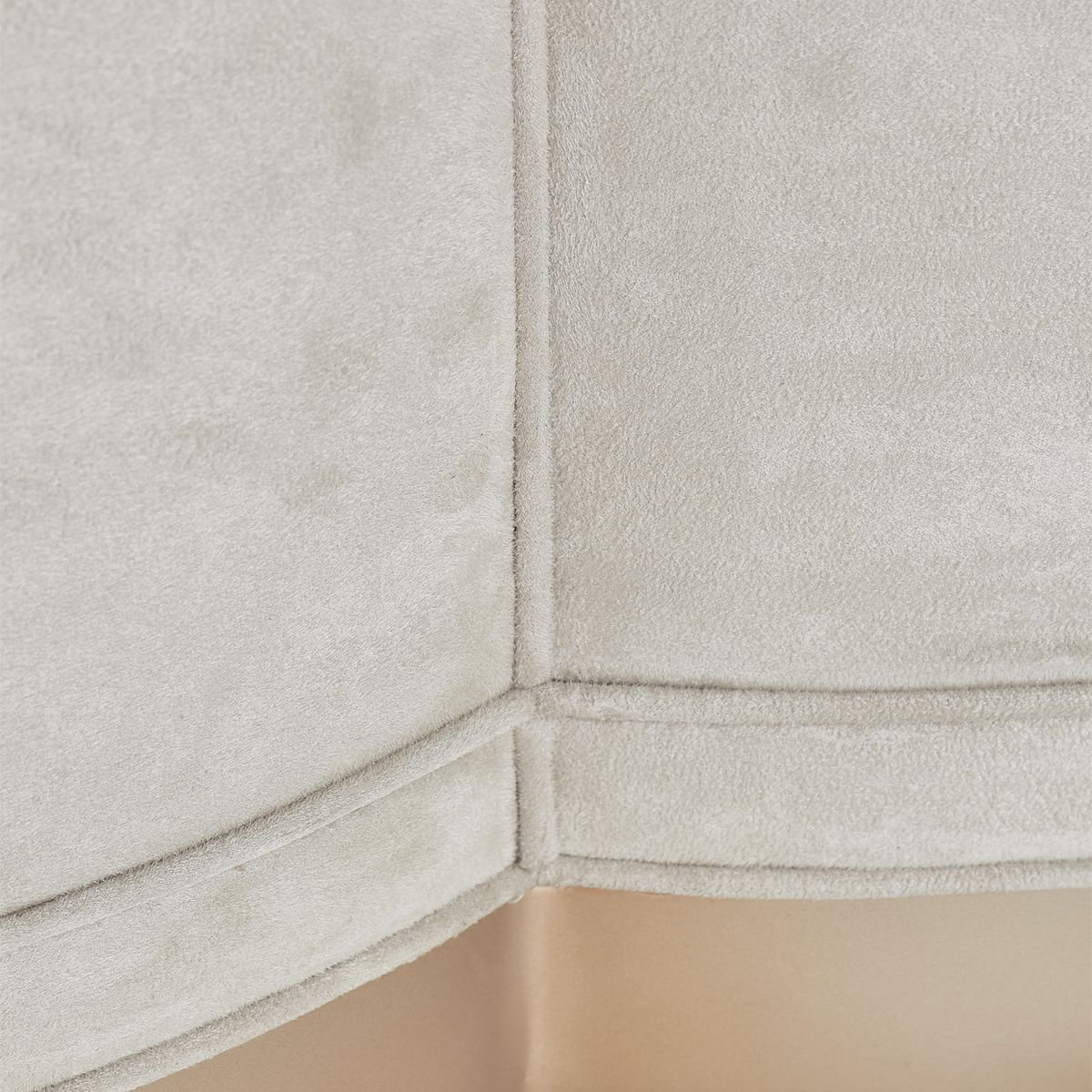 AICO Malibu Crest Cocktail Ottoman in Chardonnay - Luxe Home Furnishings (Jersey City, NJ)